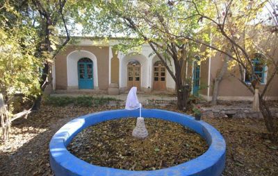 اقامتگاه بوم گردی عمارت نعمت الهی اتاق برای شش نفر ماهان