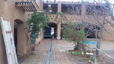 اقامتگاه بوم گردی بابا اکبر اتاق 30 متری برای پنج نفر (طبقه همکف) باخرز