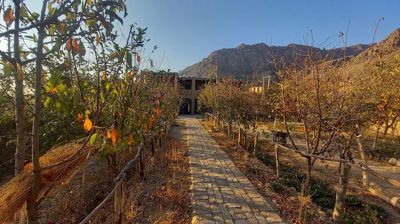 اقامتگاه بوم گردی بابا اکبر اتاق 12متری برای دو نفر (طبقه اول) باخرز
