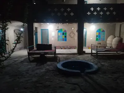 اقامتگاه های بوم گردی بابا اکبر اتاق 12متری برای دو نفر (طبقه اول) باخرز