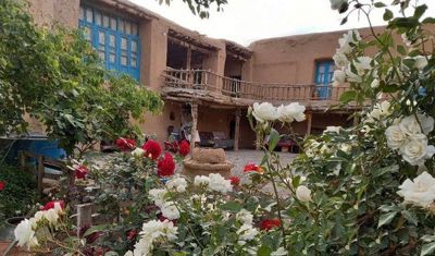 اقامتگاه بوم گردی مزداگرد اتاق برای دو نفر همدان