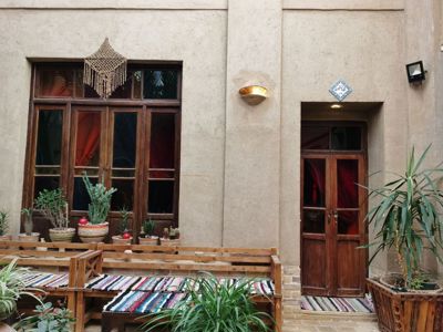 اقامتگاه بوم گردی پایو سوئیت شاه نشین برای چهار نفر خور و بیابانک