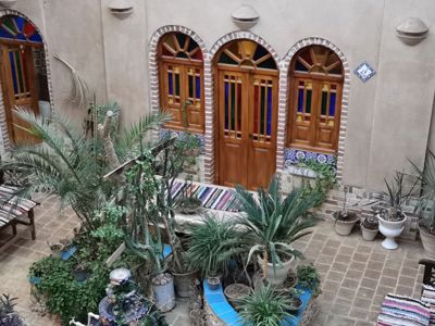 اقامتگاه بوم گردی پایو سوئیت شاه نشین برای چهار نفر خور و بیابانک