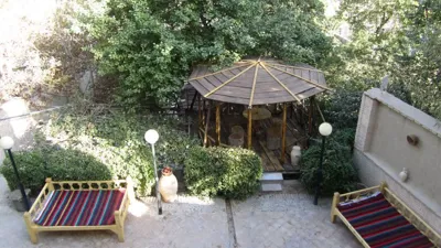 اقامتگاه های بوم گردی حاجی خان اتاق سه تخته تفت