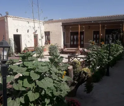 اقامتگاه بوم گردی ارگ کیان اتاق برای پنج نفر کیان
