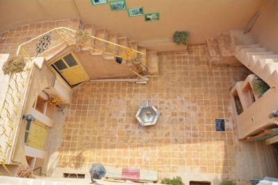اقامتگاه های بوم گردی عمارت مسین بابا اتاق کرسی برای پنج نفر سرخه