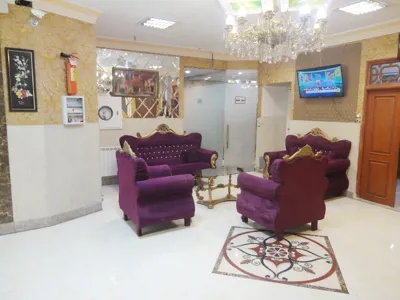 مهمانپذیر نیکداد اتاق چهار تخته (فاقدپنجره) مشهد