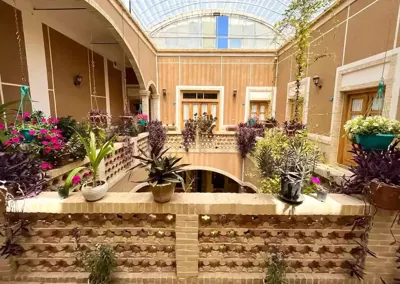 اقامتگاه سنتی آرا اتاق یک تخته اقتصادی یزد