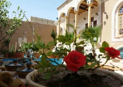 اقامتگاه های بوم گردی میراحمد خوافی اتاق برای چهار نفر خواف