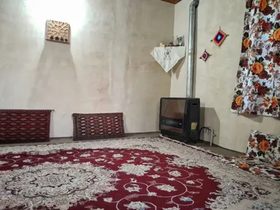 اقامتگاه های بوم گردی افضل روآر اتاق بالاکلسی برای چهار نفر شیرگاه