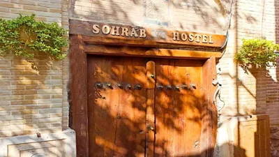 اقامتگاه بوم گردی سهراب اتاق سه تخته ابتهاج شیراز