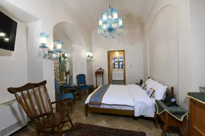 اقامتگاه سنتی عمارت محمودیه اتاق دو تخته دبل آهو (واحد 202) کاشان