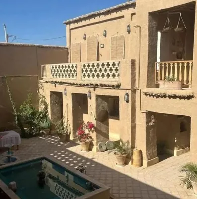 اقامتگاه بوم گردی بهاربانو اتاق دو تخته دبل بهار نارنج فسا