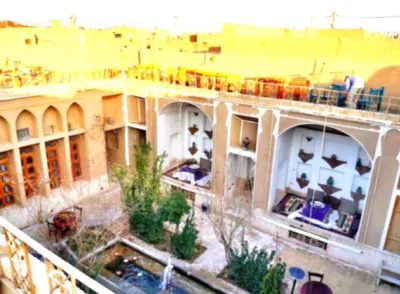 اقامتگاه بوم گردی شعرباف یزد