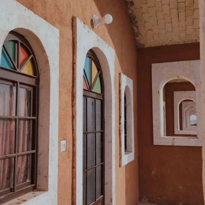 اقامتگاه سنتی کاروانسرای لیلی و مجنون آران و بیدگل