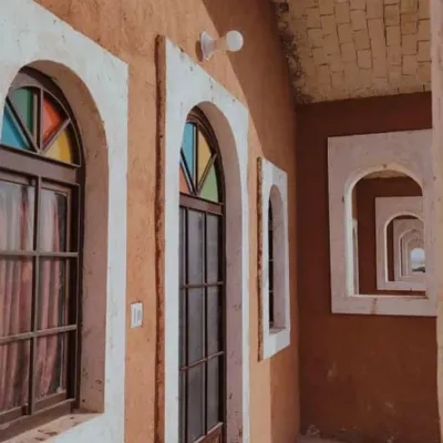 اقامتگاه سنتی کاروانسرای لیلی و مجنون اتاق کف خواب ویژه سنتی برای سه نفر (20 متری) آران و بیدگل