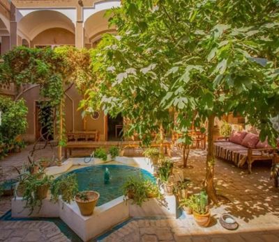 اقامتگاه های بوم گردی نقلی اتاق نوروز برای پنج نفر کاشان