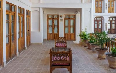 اقامتگاه سنتی فلاحتی اتاق حوضخانه برای چهار نفر کاشان