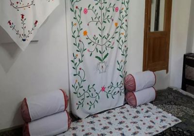 اقامتگاه های بوم گردی چنارستان دررود اتاق برای شش نفر نیشابور