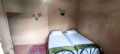 اقامتگاه بوم گردی نقش رستم اتاق دو تخته آتوسا مرودشت