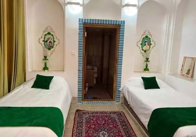 اقامتگاه سنتی عمارت قجری اتاق دو تخته توئین توران ابرکوه
