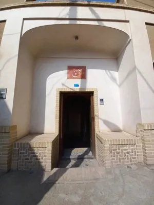 اقامتگاه سنتی سپنج اتاق دو تخته نقش (همکف) کاشان