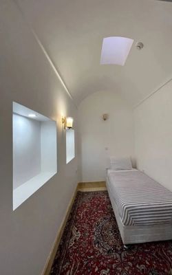 اقامتگاه بوم گردی خانه حقیقت اتاق یک تخته یزد