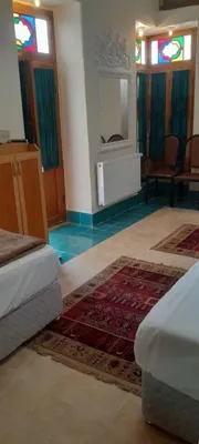 اقامتگاه سنتی سلطانی اتاق عتیق برای چهار نفر اصفهان