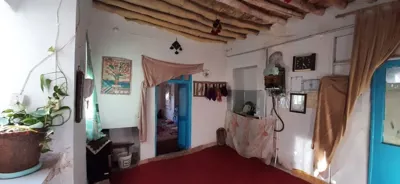 اقامتگاه بوم گردی حاج عطا اتاق کف خواب زنبق برای چهار نفر تربت حیدریه