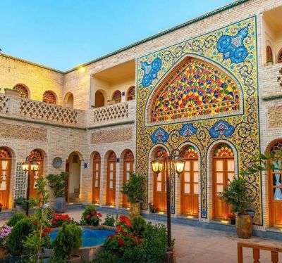 اقامتگاه سنتی گل آرا اتاق گلرخ برای دو نفر اصفهان