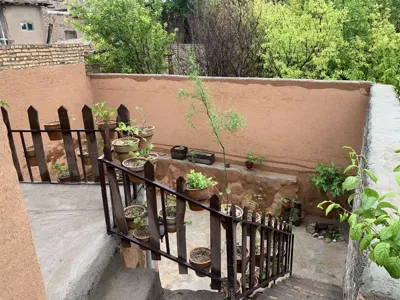 اقامتگاه های بوم گردی دره پرستوها اتاق همیشه بهار برای سه نفر نیشابور