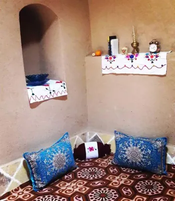 اقامتگاه های بوم گردی ننه بابا سوئیت دو خوابه برای پنج نفر رشتخوار