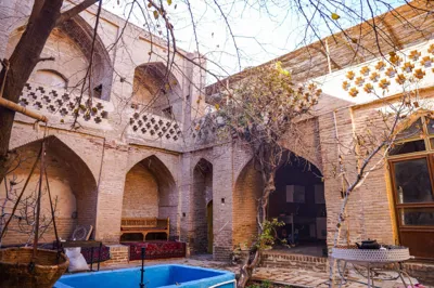 اقامتگاه بوم گردی پامنار اردستان