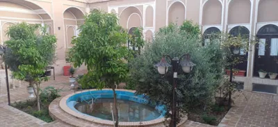 اقامتگاه بوم گردی کهن پایاب اتاق سه تخته یزد