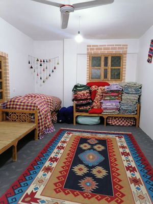 اقامتگاه های بوم گردی نگین چهلمیر اتاق توکا برای هشت نفر درگز