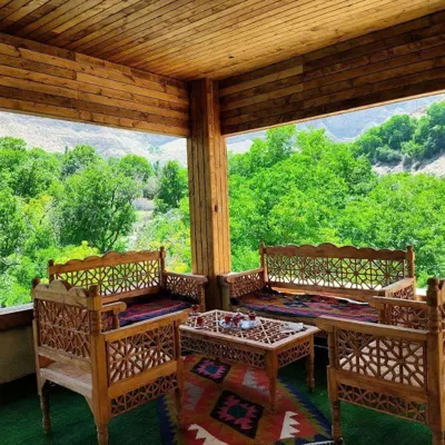 اقامتگاه سنتی شاهان چناران