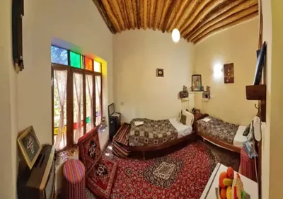 اقامتگاه بوم گردی ماه سلطان اتاق دو تخته گوهربانو شیراز