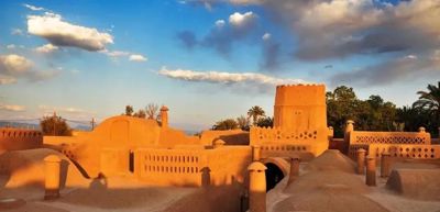 اقامتگاه بوم گردی بوم قلعه آریز اتاق برای چهار نفر بافق