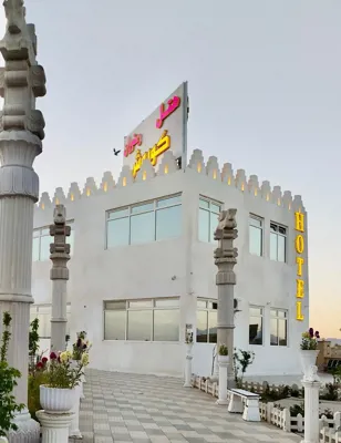 هتل کوروش فردوس