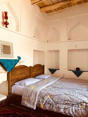 اقامتگاه سنتی عمارت اجلال اتاق دو تخته شاهنشین تفرش