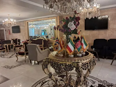 مهمانپذیر طاووس طلایی مشهد
