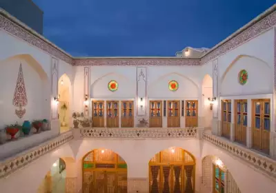 اقامتگاه سنتی سرپله اتاق گلبان برای یک نفر کاشان