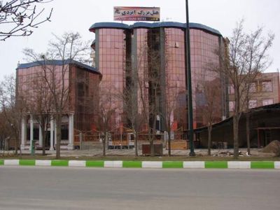 هتل ایزدی بوکان