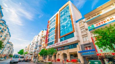 نمای ساختمان هتل اولد تاون پوینت اند اسپا آنتالیا
