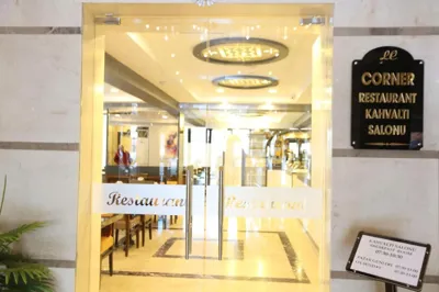 هتل لایف کرنر ازمیر