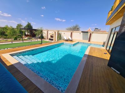 ویلا عمارت آتلانتیس مشهد