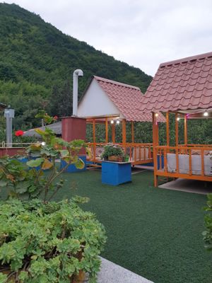 محوطه هتل آپارتمان پردیس گرگان