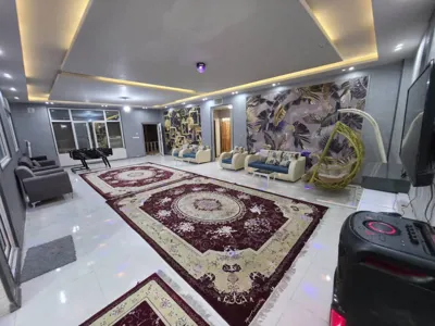 سالن نشیمن ویلا رهام 4 مشهد