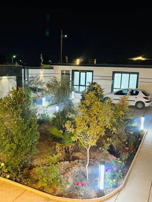 محوطه ویلا عمارت سفید مشهد