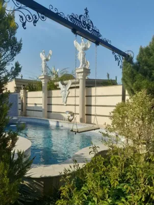 ویلا عمارت کوروش مشهد